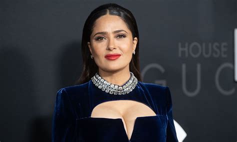 salma hayek bra size|“Frida” Star Salma Hayek’s Height, Weight,。